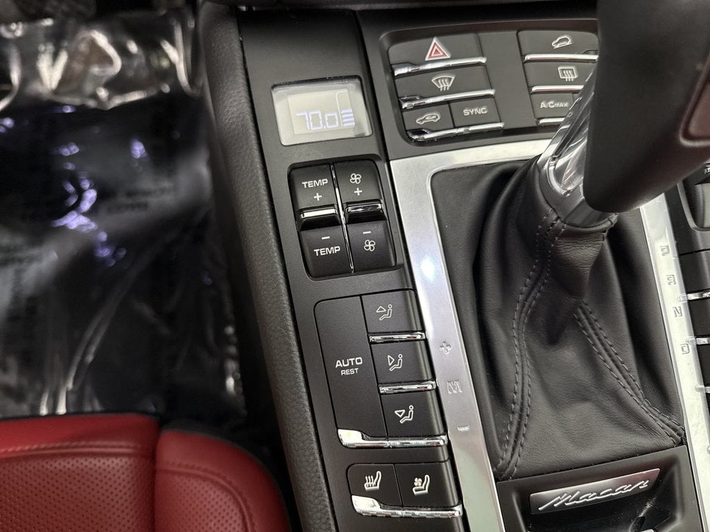 2021 Porsche Macan AWD