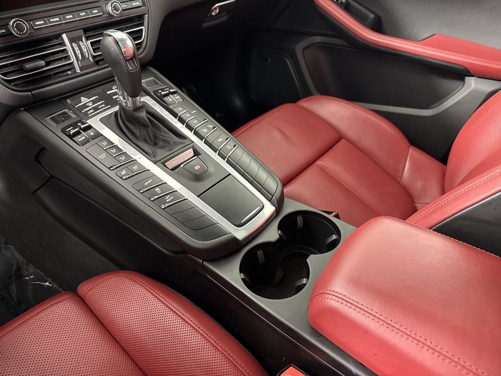 2021 Porsche Macan AWD