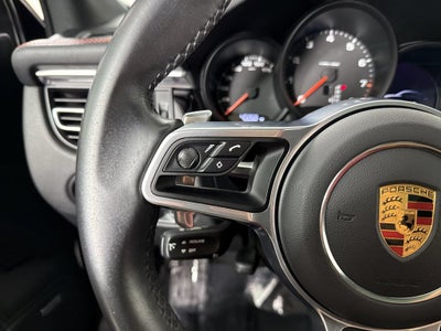 2021 Porsche Macan AWD