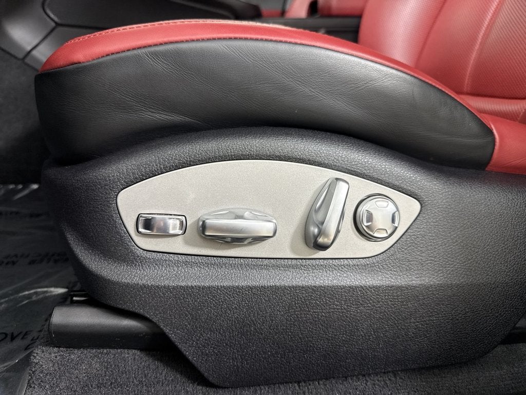 2021 Porsche Macan AWD