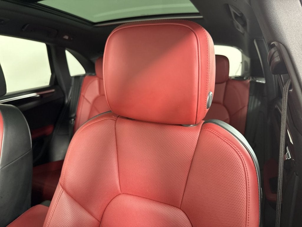 2021 Porsche Macan AWD
