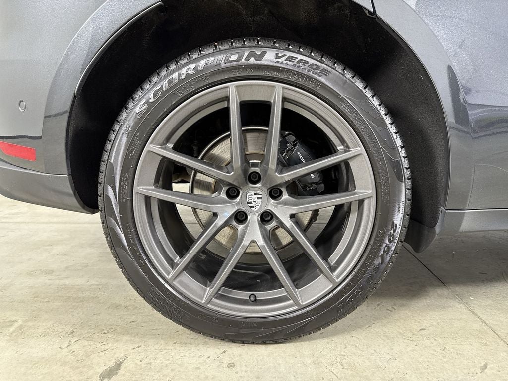 2023 Porsche Macan T