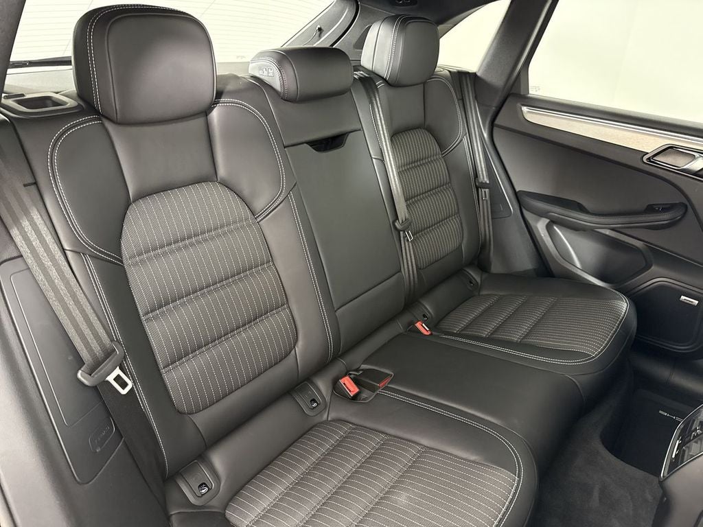 2023 Porsche Macan T