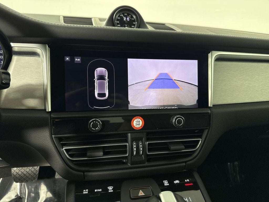 2023 Porsche Macan T