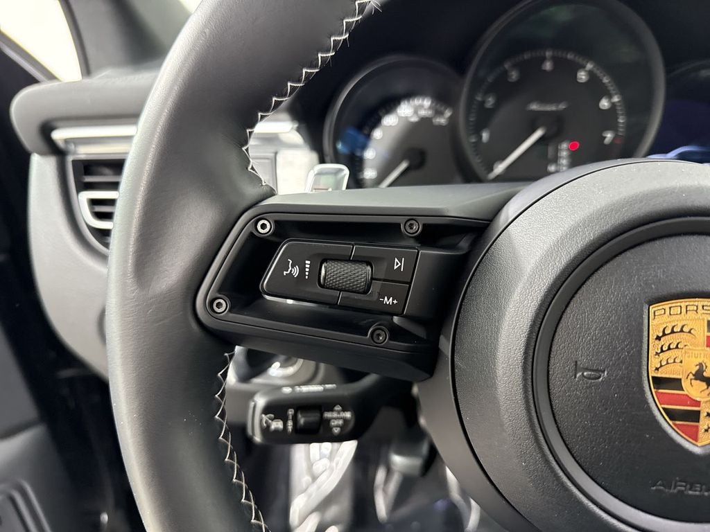 2023 Porsche Macan T