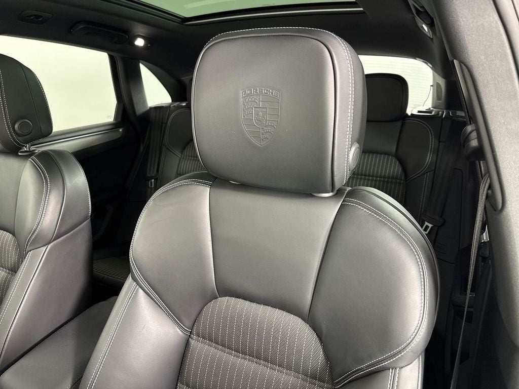 2023 Porsche Macan T