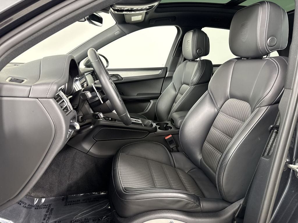2023 Porsche Macan T