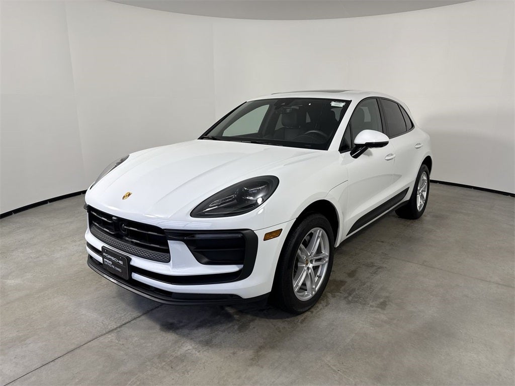 2023 Porsche Macan T