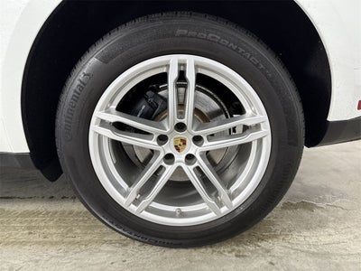 2023 Porsche Macan T