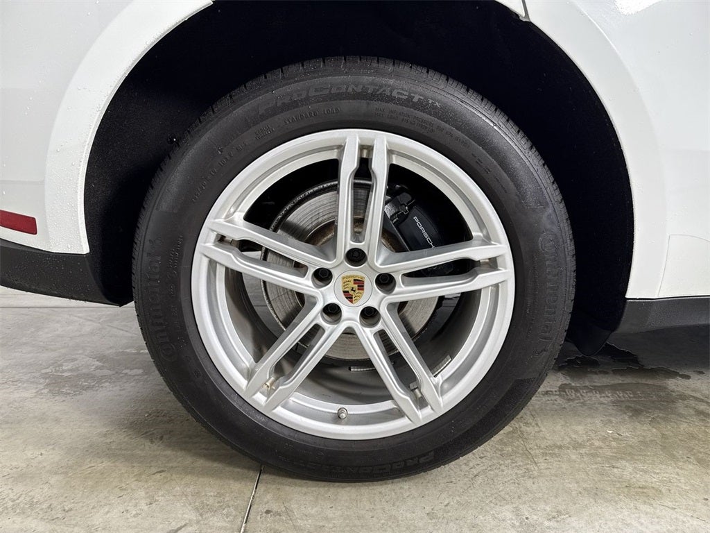 2023 Porsche Macan T