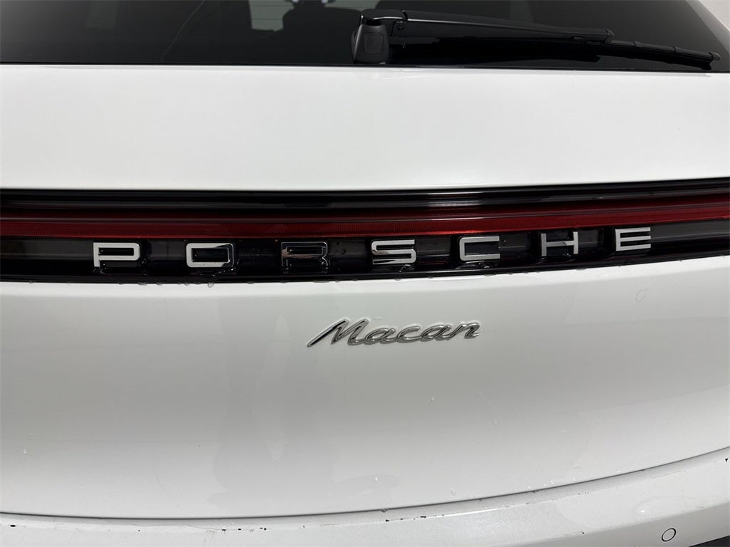 2023 Porsche Macan T