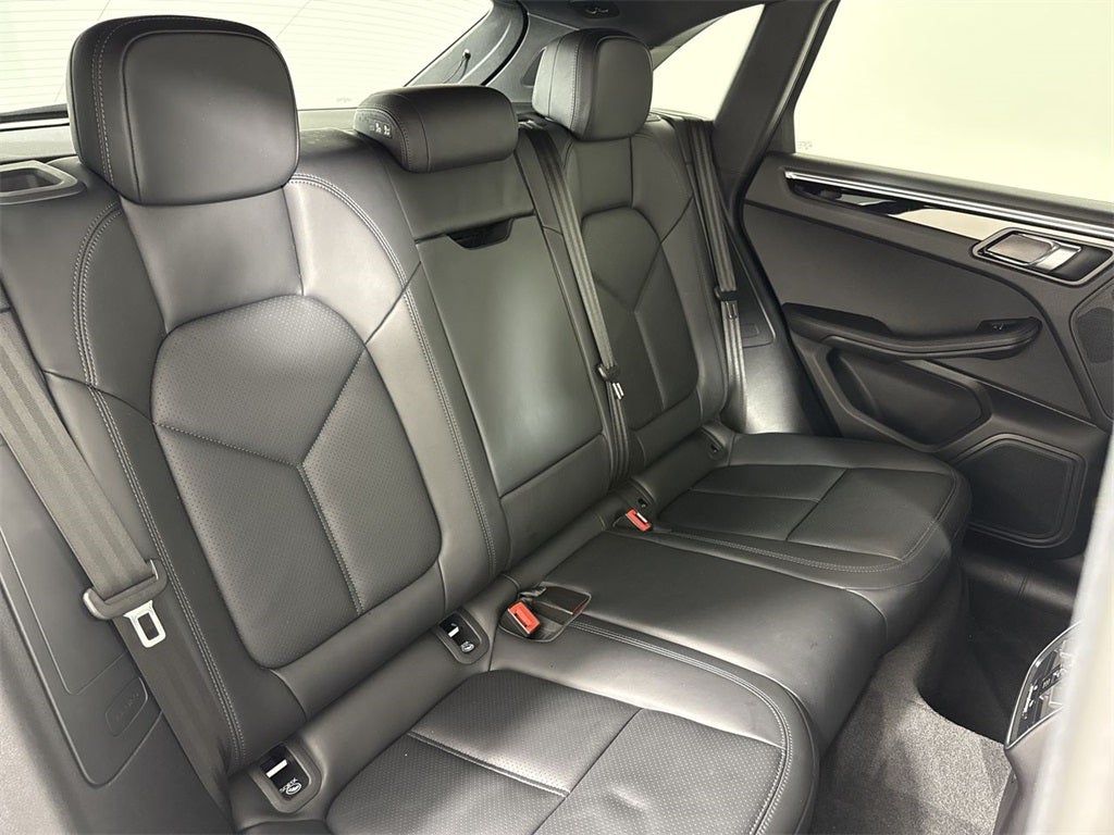 2023 Porsche Macan T