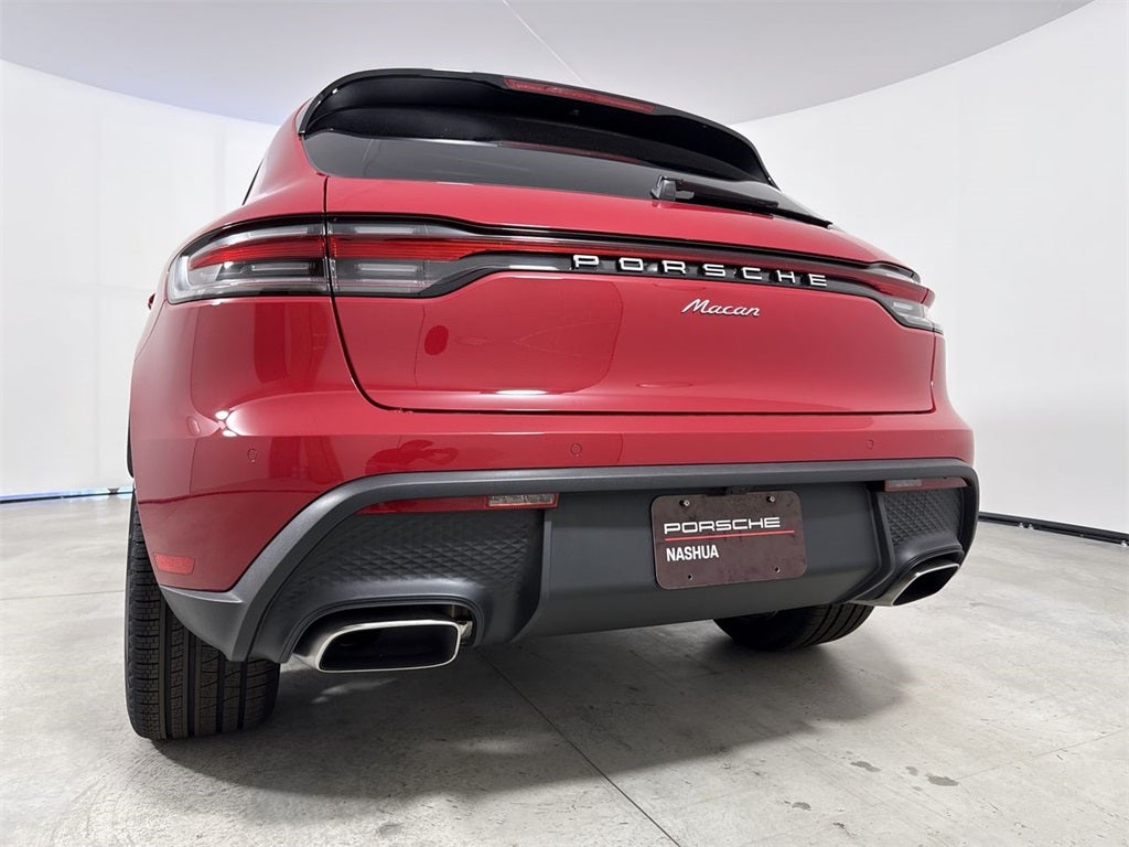 2025 Porsche Macan AWD