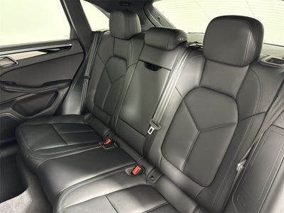 2025 Porsche Macan AWD
