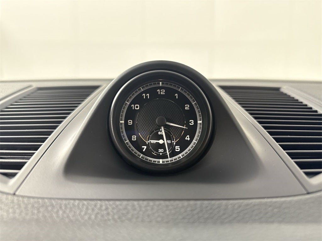 2025 Porsche Macan AWD