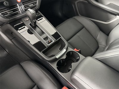 2025 Porsche Macan AWD