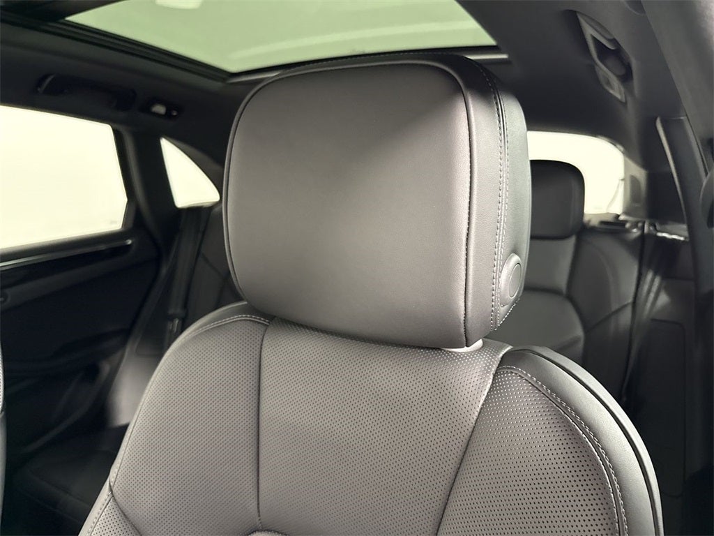 2025 Porsche Macan AWD