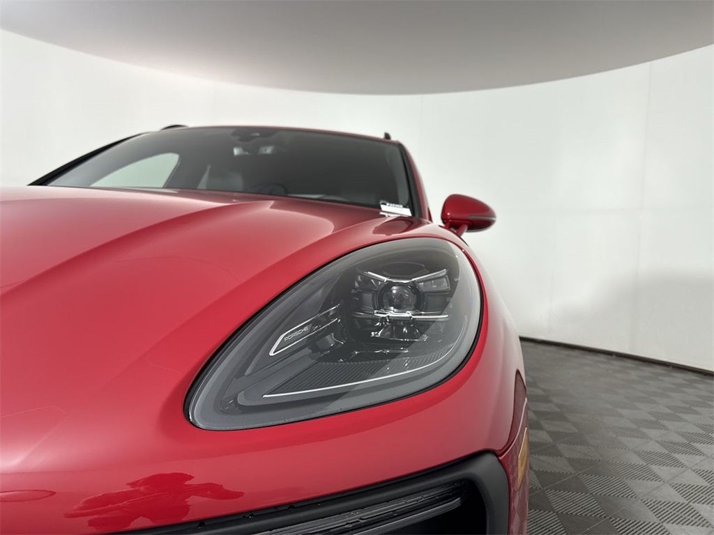 2025 Porsche Macan AWD
