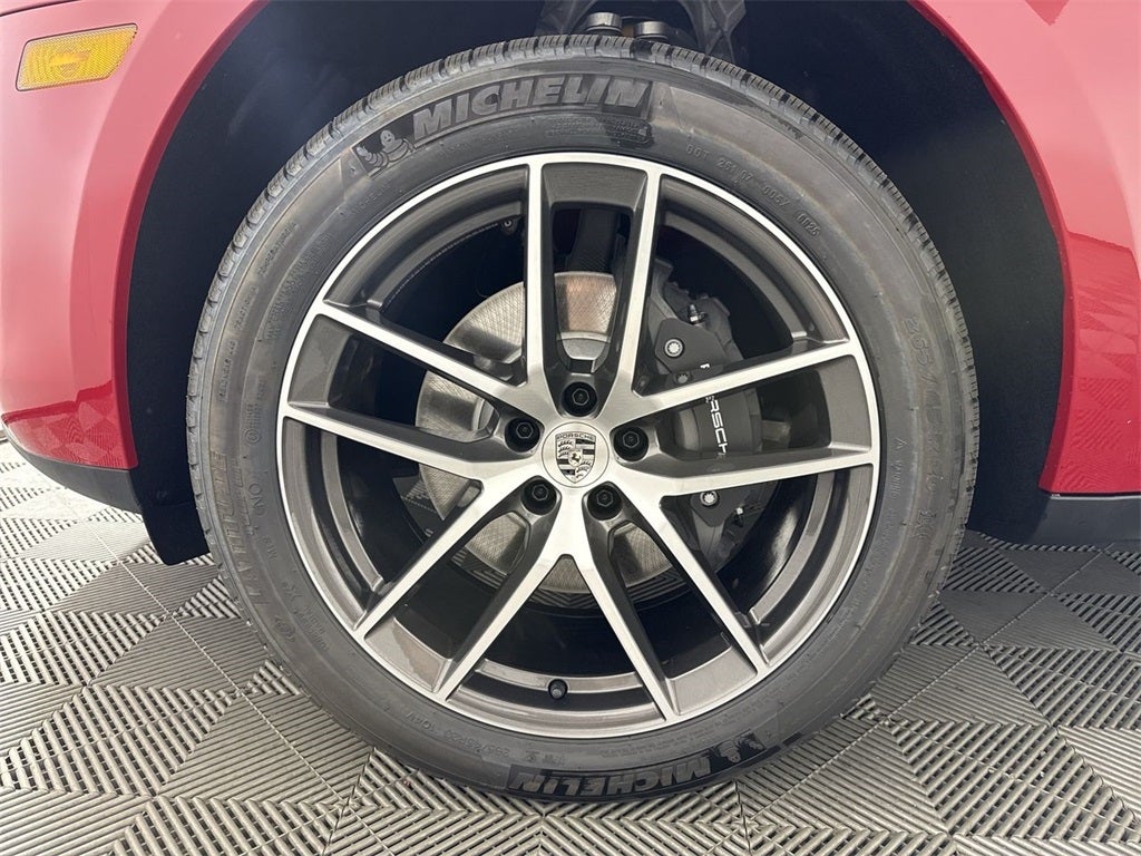2025 Porsche Macan AWD