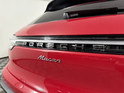 2025 Porsche Macan AWD