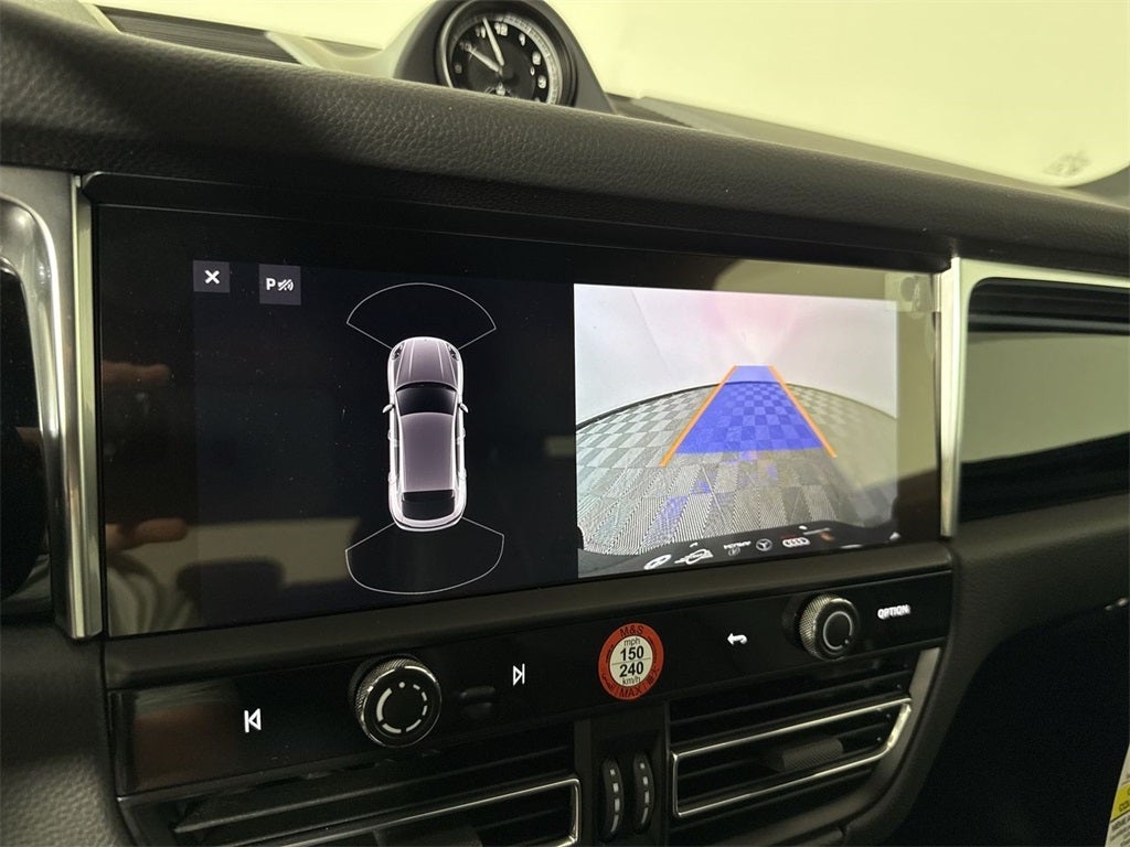 2025 Porsche Macan AWD