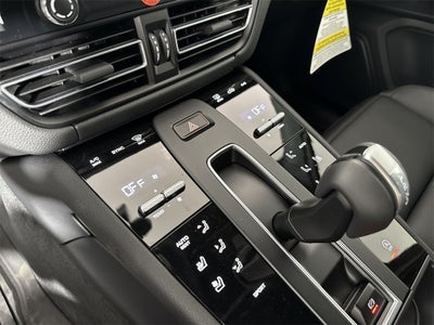 2025 Porsche Macan AWD