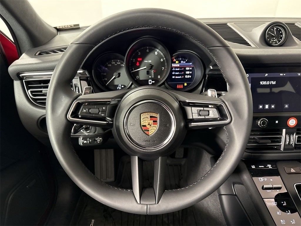 2025 Porsche Macan AWD