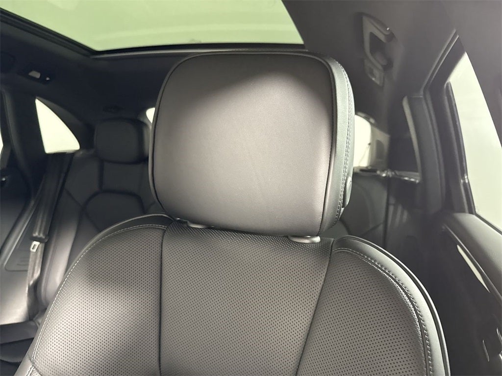 2025 Porsche Macan AWD