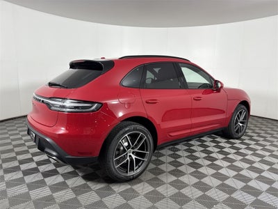 2025 Porsche Macan AWD