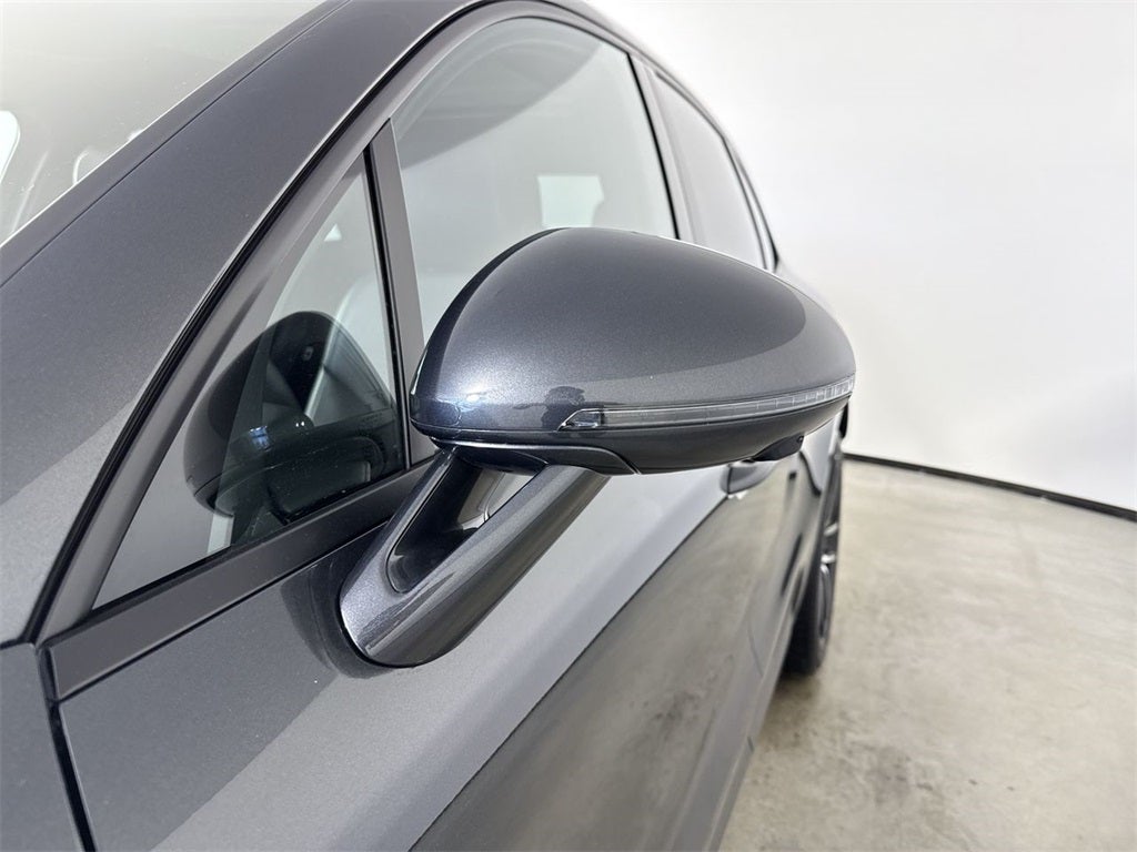 2025 Porsche Macan AWD