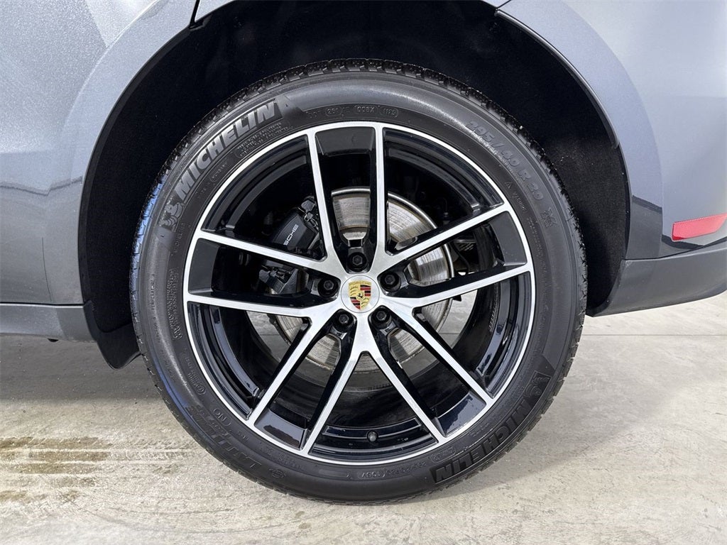 2025 Porsche Macan AWD