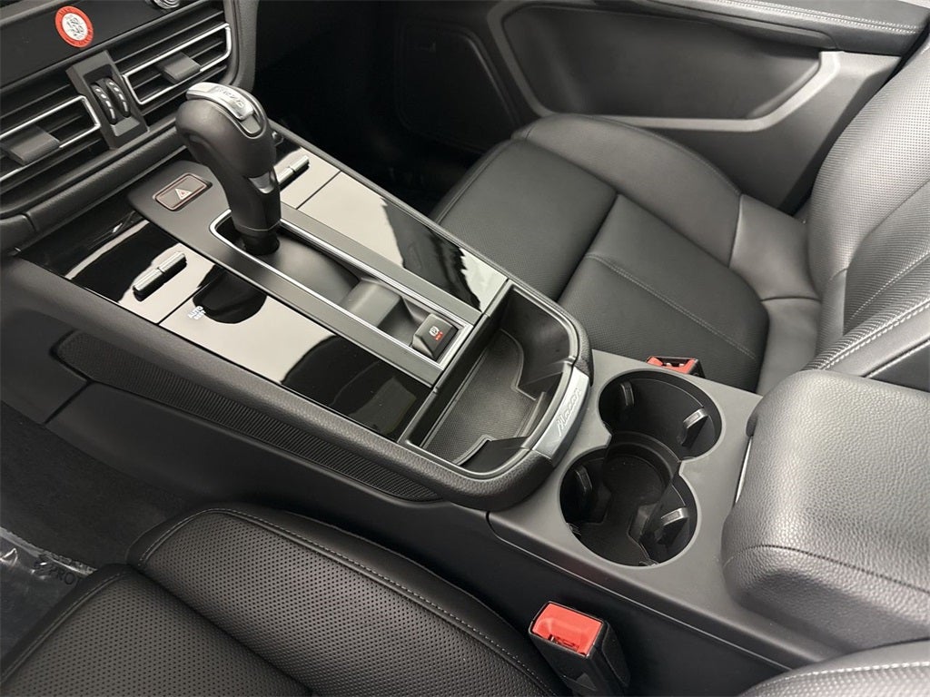 2025 Porsche Macan AWD