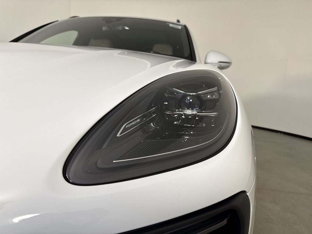 2026 Porsche Macan T