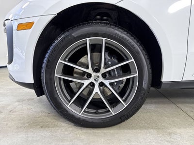 2026 Porsche Macan T