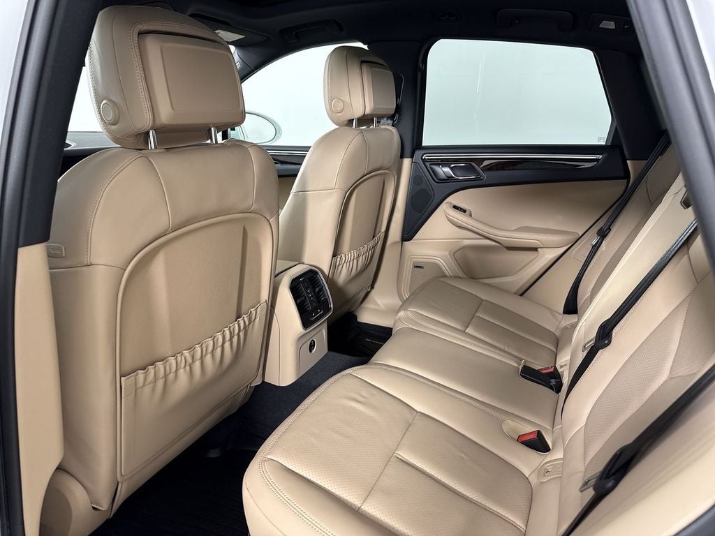 2026 Porsche Macan T