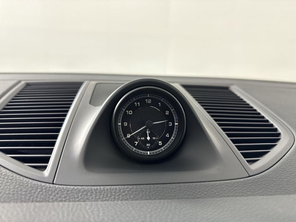 2026 Porsche Macan T