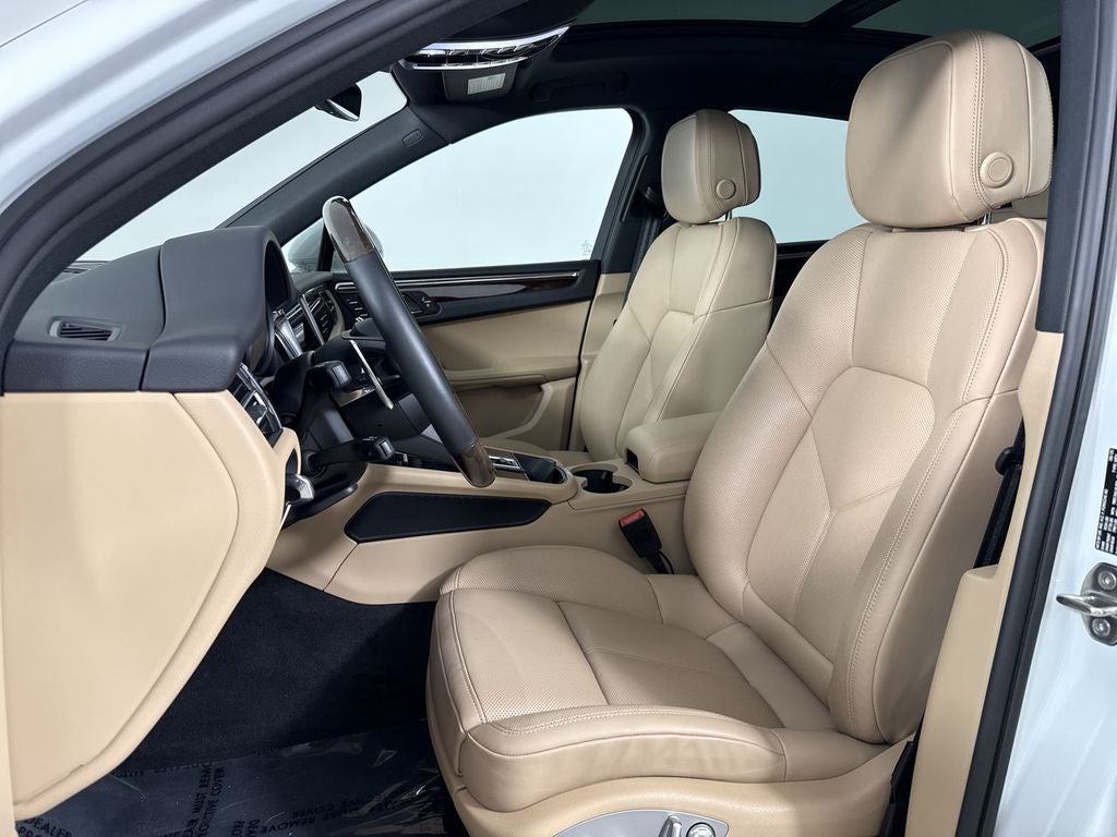 2026 Porsche Macan T