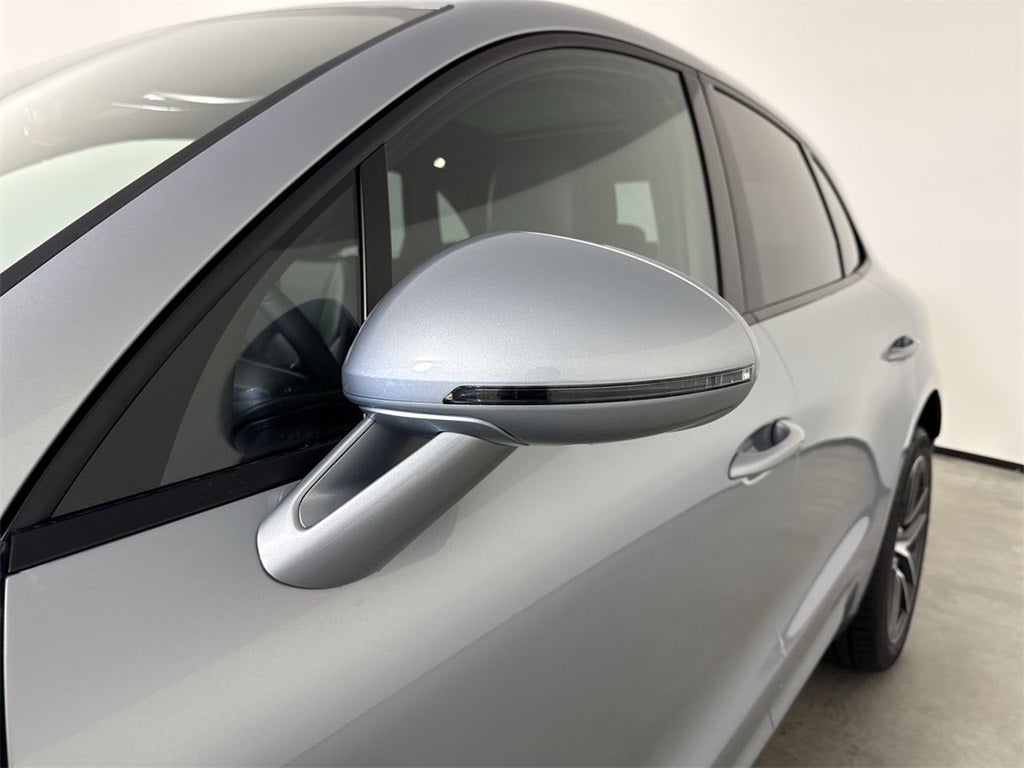 2026 Porsche Macan T