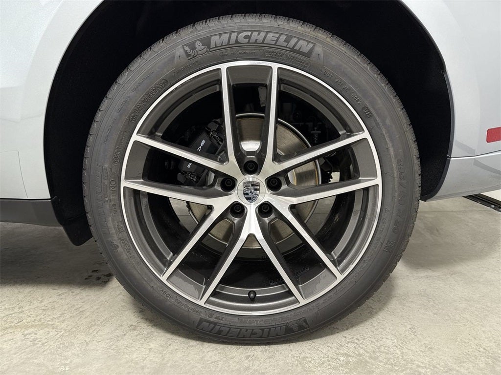 2026 Porsche Macan T