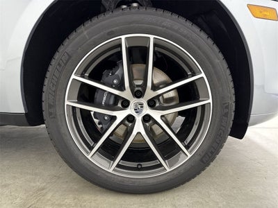 2026 Porsche Macan T