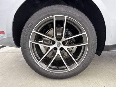 2026 Porsche Macan T