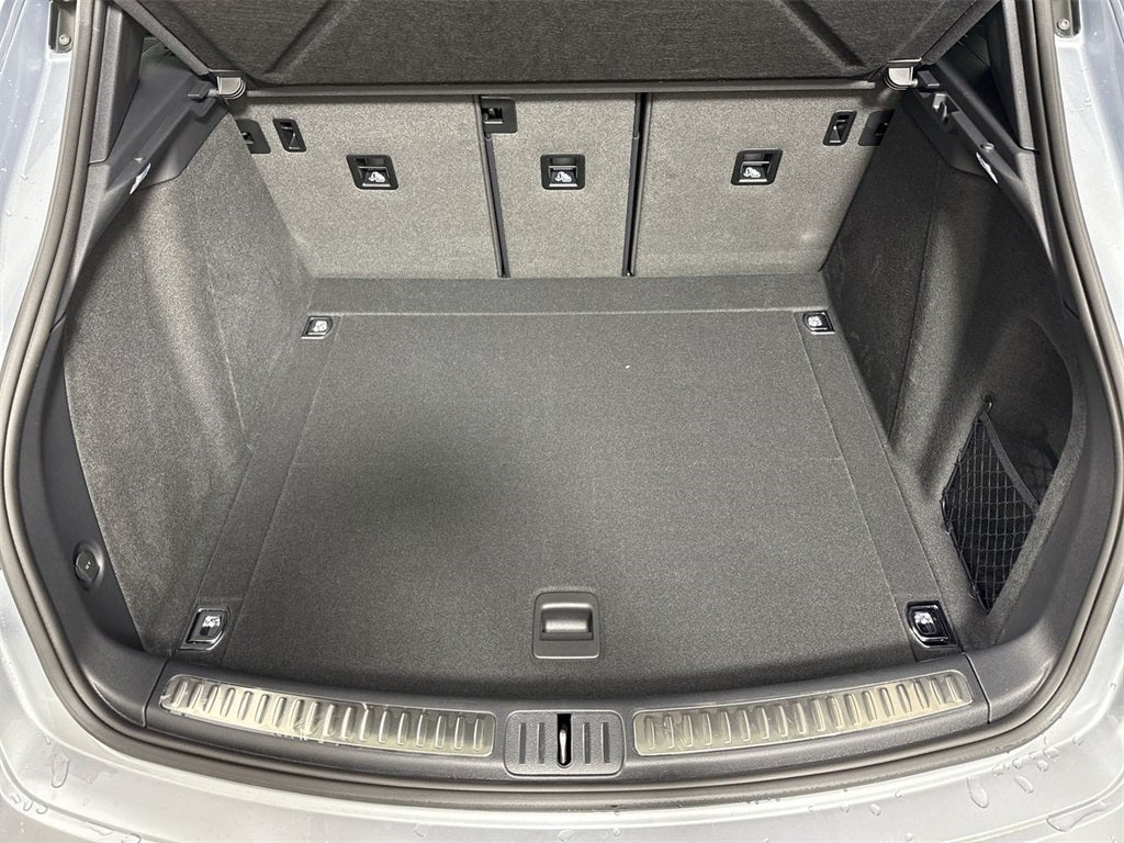 2026 Porsche Macan T