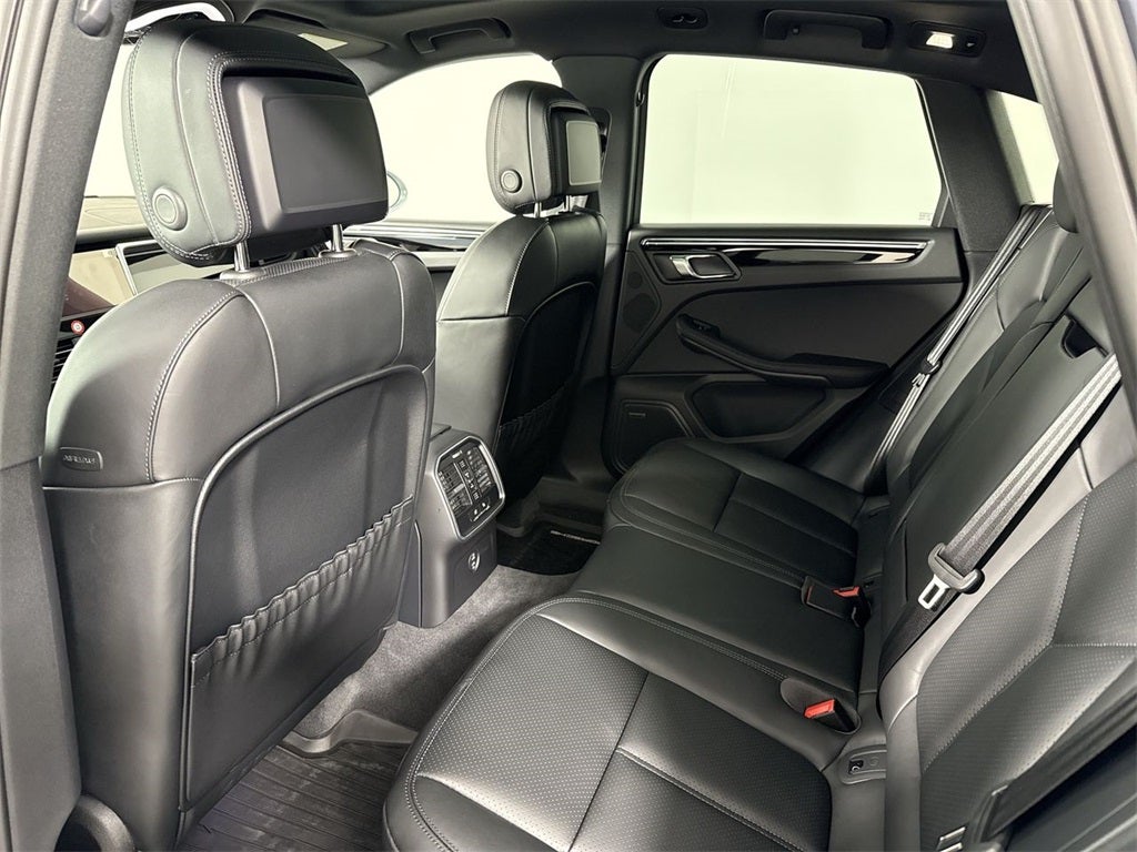 2026 Porsche Macan T