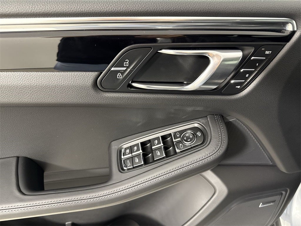 2026 Porsche Macan T