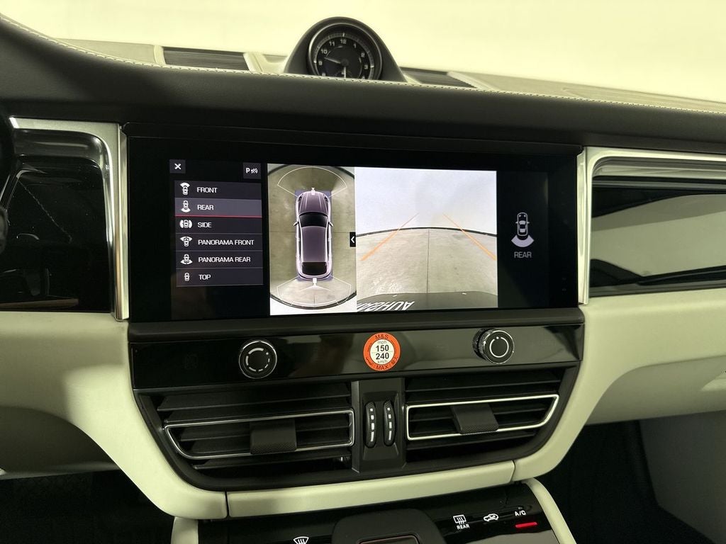 2026 Porsche Macan AWD