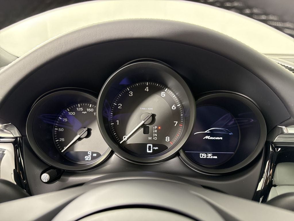 2026 Porsche Macan AWD