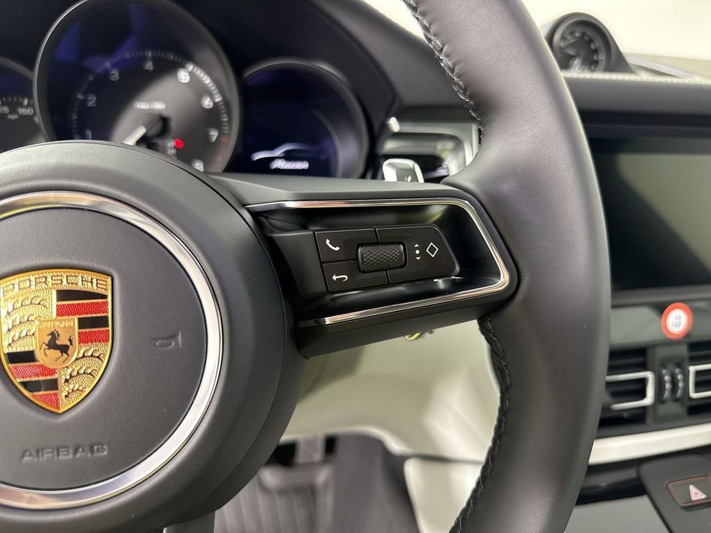 2026 Porsche Macan AWD