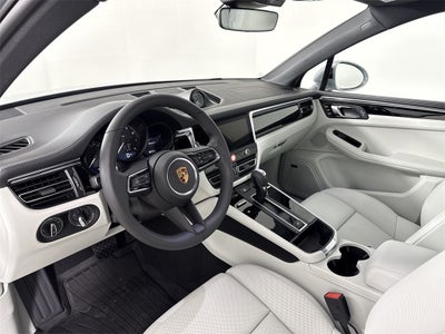 2026 Porsche Macan AWD