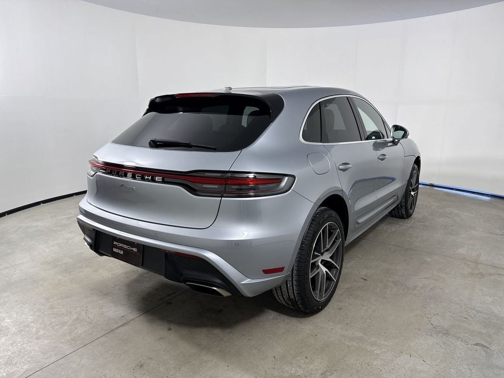 2026 Porsche Macan AWD