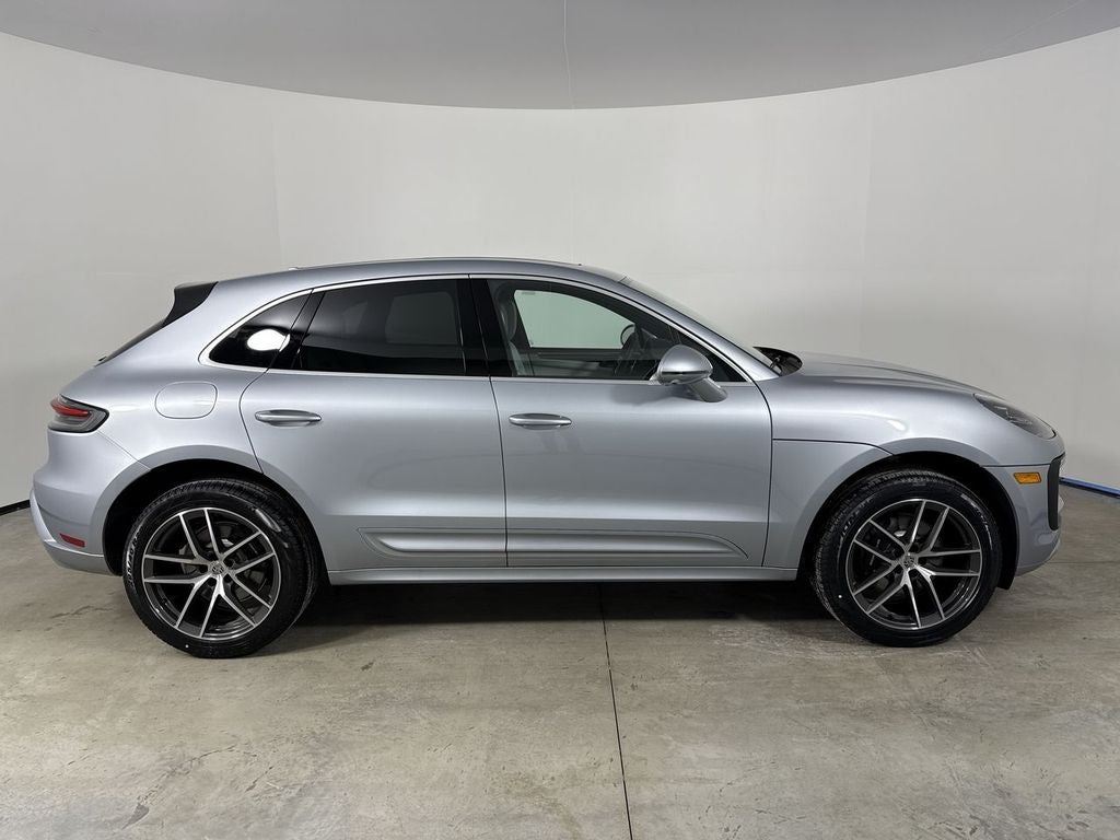 2026 Porsche Macan AWD